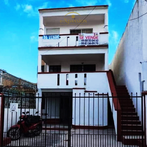 casa de 3 pisos con 5 Estudios