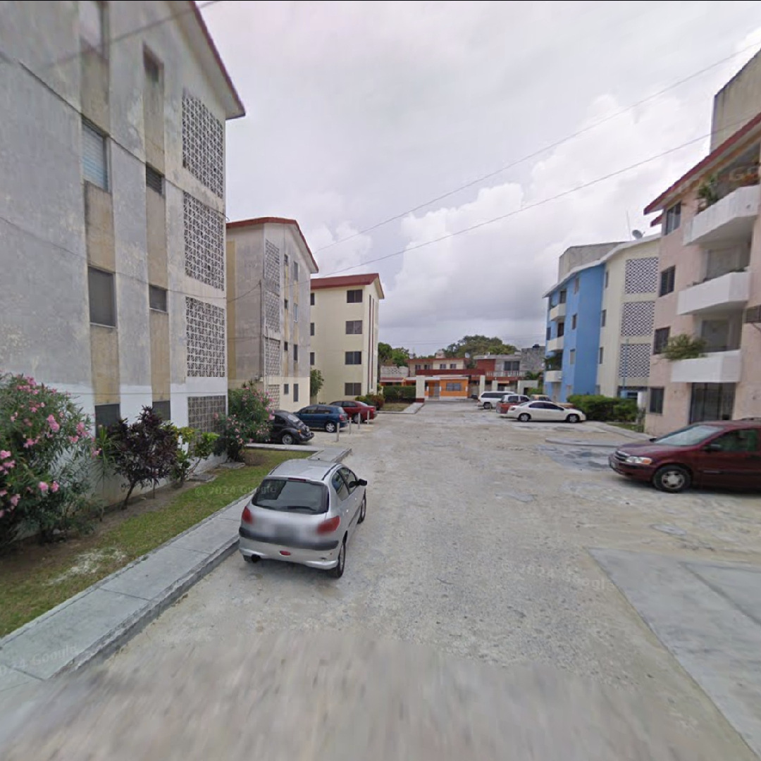 DEPARTAMENTO EN REMATE POR LA COLONIA CORALES (Cerquita de la Universidad del Caribe)