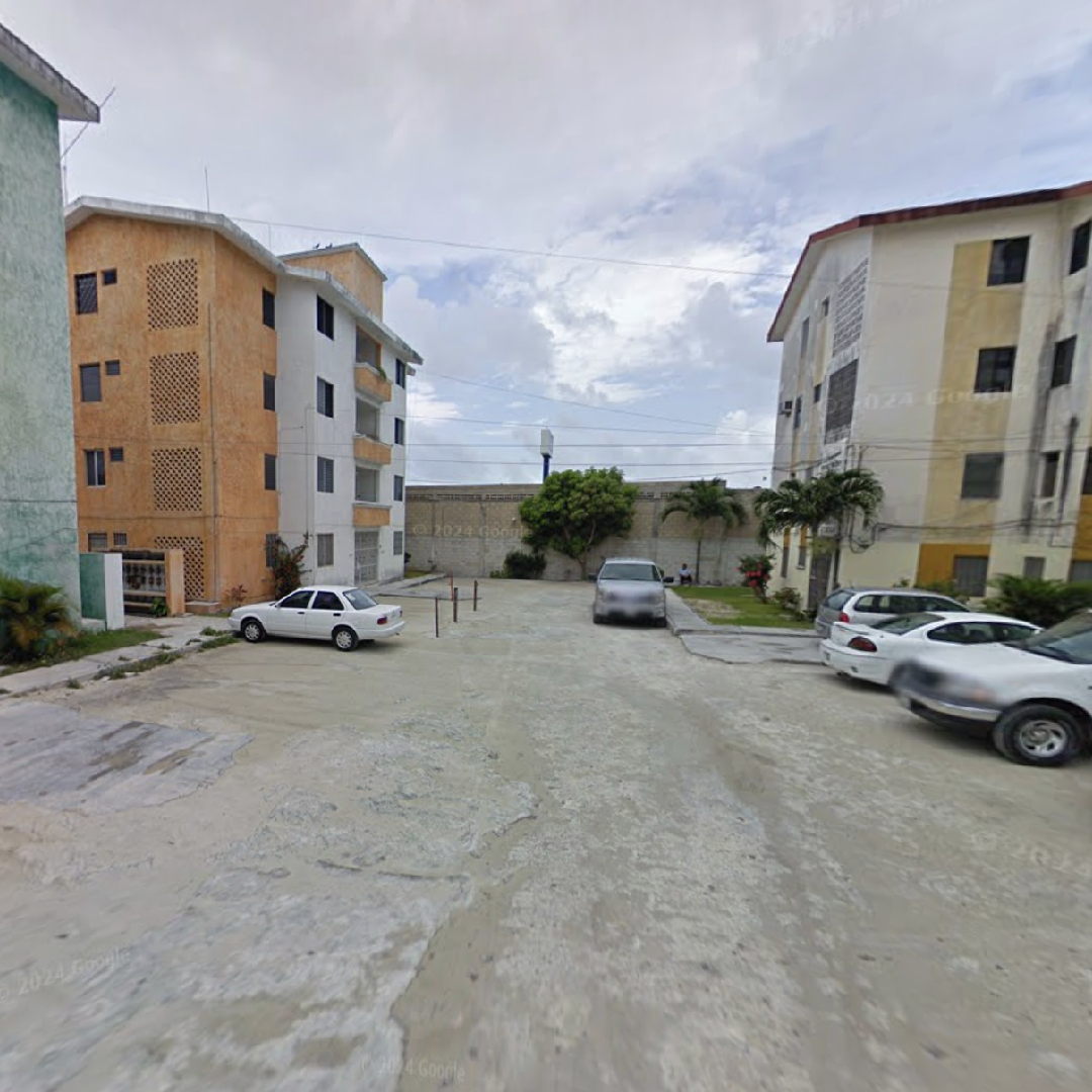 DEPARTAMENTO EN REMATE POR LA COLONIA CORALES (Cerquita de la Universidad del Caribe)
