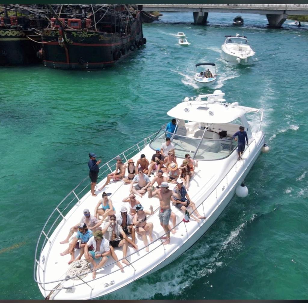 El Yate Tritón